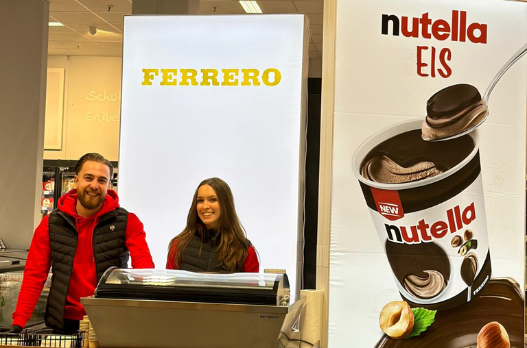 Nutella-Eis mit einem Stand zur Eröffnungsfeier in Idstein