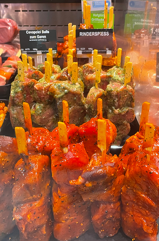 Rinderfiletspieße Auslage EDEKA Georg Riedberg