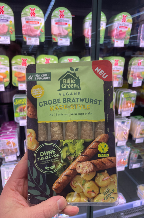 Billie Green vegane Grobe Bratwurst Käse Style