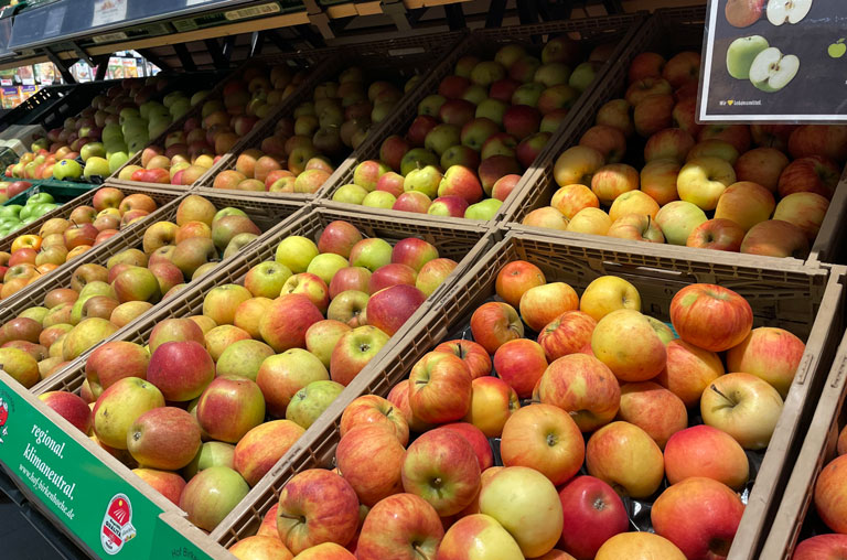 Apfelvielfalt im Markt