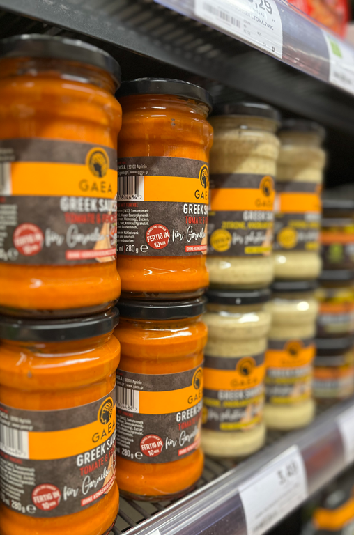 EDEKA Georg internationales Sortiment; Gaea griechische Dips und Aufstriche