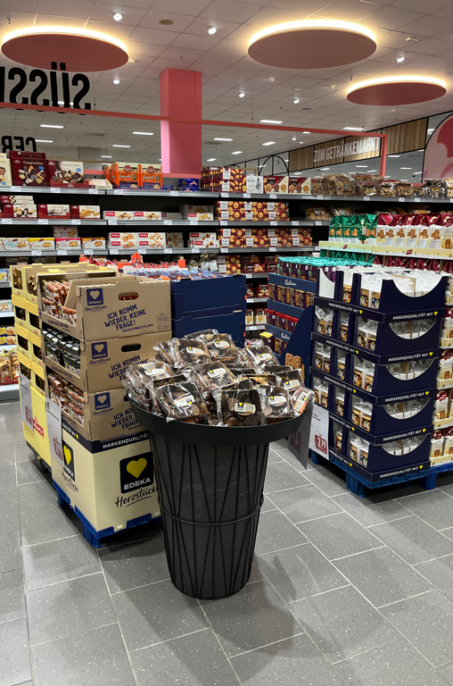 Aufbau Herbstgebäck EDEKA Georg in Idstein